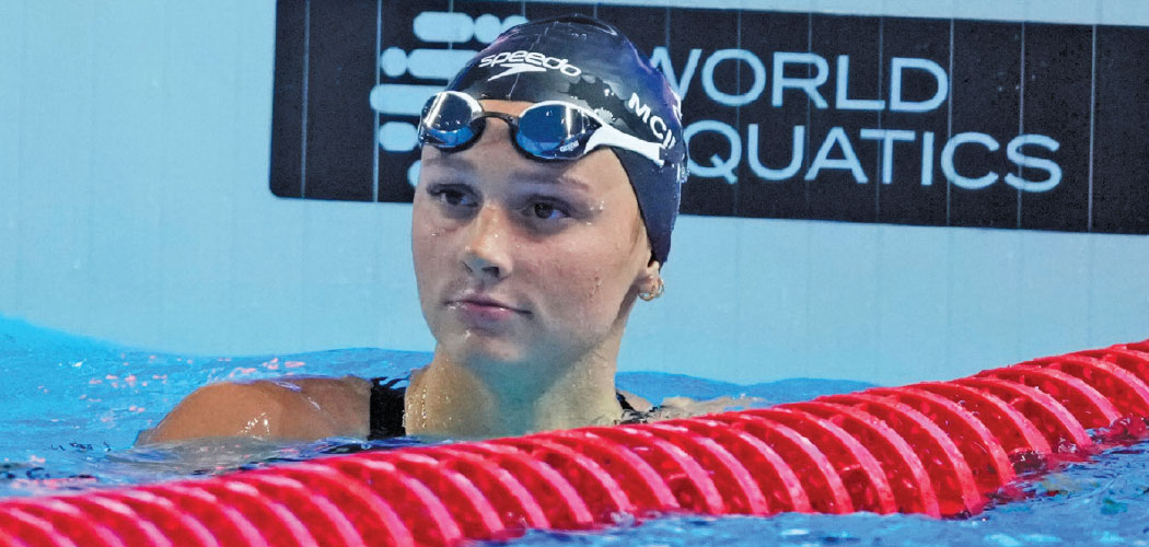Summer McIntosh wins first gold medal at worlds in her quest for five